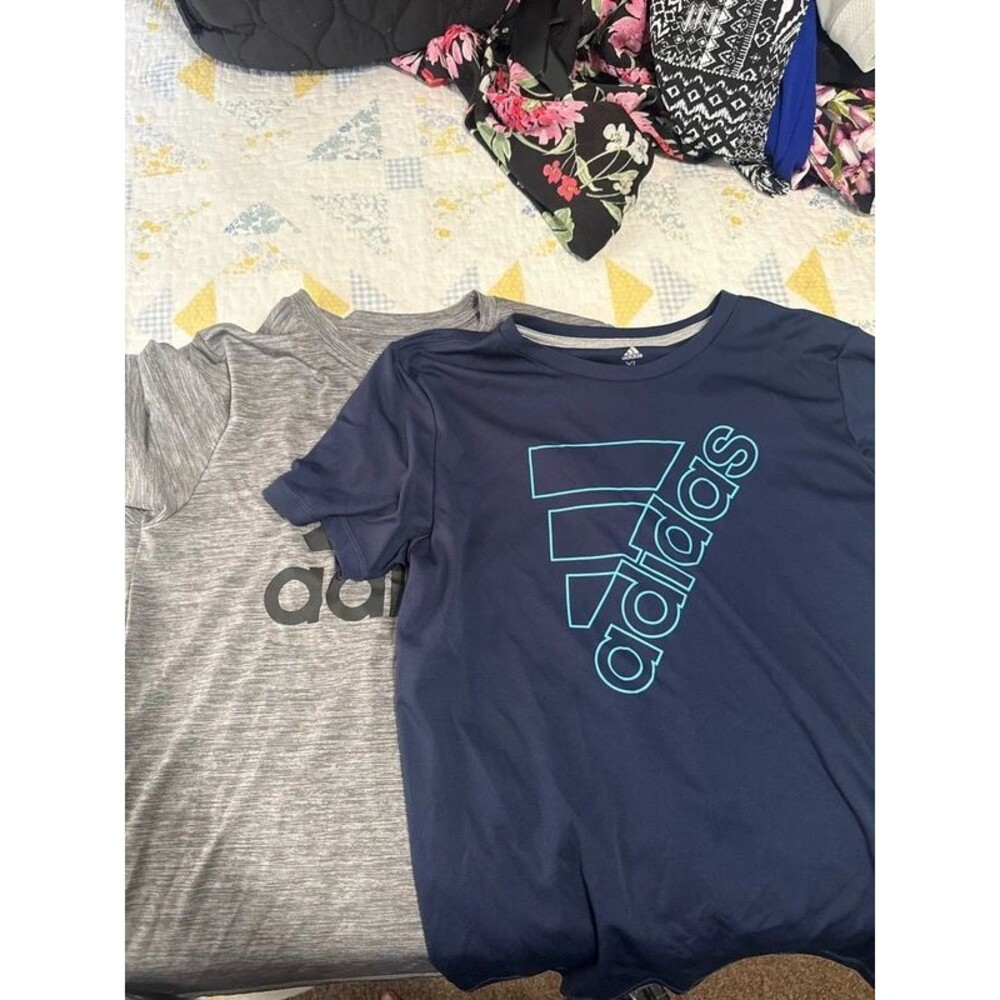 Adidas boys XL Lot 2 Athletic Tees Navy & Grey Logo Bund le Athleisure
